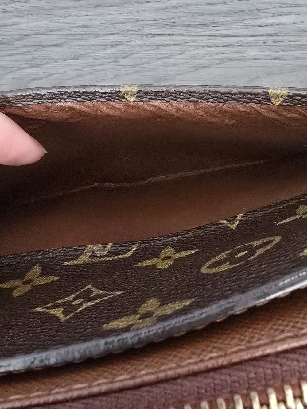 Louis Vuitton Brown and Gold Monogram Wristlet Pouch - Picture 4 of 14
